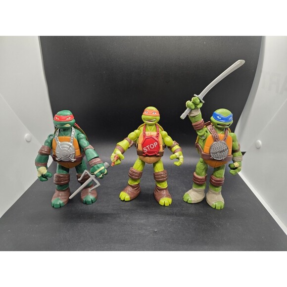 Teenage Mutant Ninja Turtles Hand-to-Hand Fighter Michelangelo  Leonardo Raphael - Picture 2 of 16